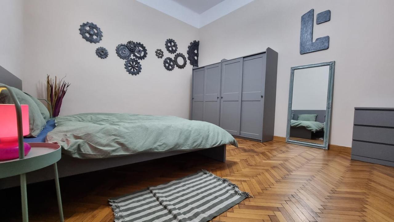 Neuhausz Suite - Ultracentral Тімішоара Екстер'єр фото