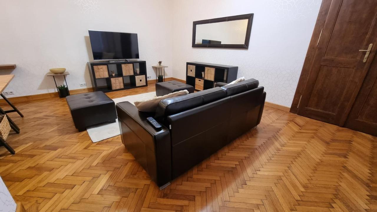 Neuhausz Suite - Ultracentral Тімішоара Екстер'єр фото