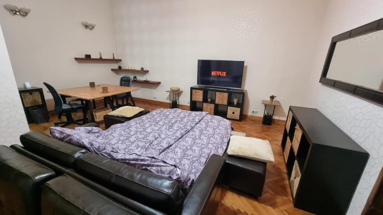 Neuhausz Suite - Ultracentral Тімішоара Екстер'єр фото